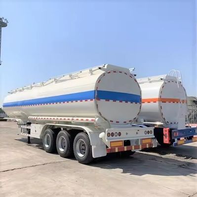 11500*2500*3600 mm Semi-remorque pétrolière pétrolière pour le transport de carburant Capacité 30kl