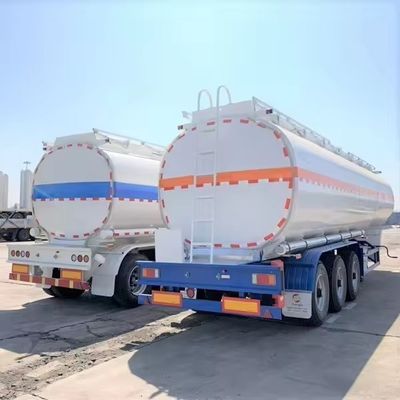 11500*2500*3600 mm Semi-remorque pétrolière pétrolière pour le transport de carburant Capacité 30kl