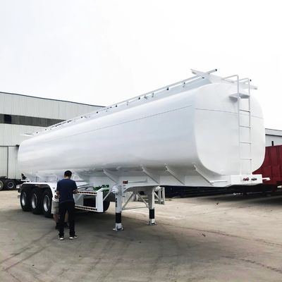11500*2500*3600 mm Semi-remorque pétrolière pétrolière pour le transport de carburant Capacité 30kl